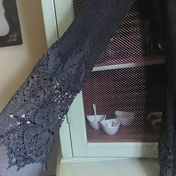 Sweater - Picture 3 of 5